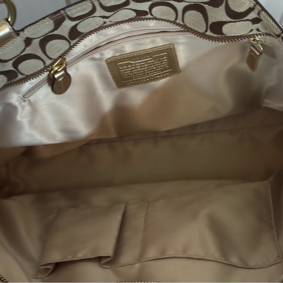 Coach Large Signature Tote Bag - Picture 4 of 10